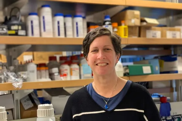  Lynne Swarbrick, Senior Research Associate